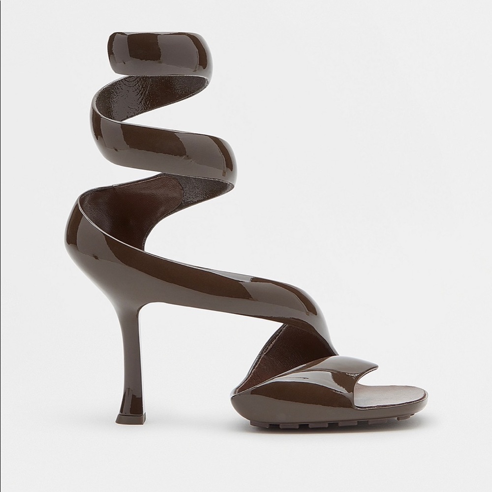 Bottega Veneta coil